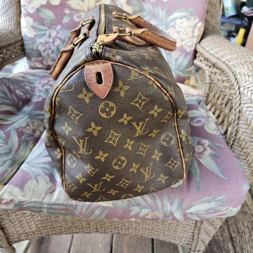 Lv bag - Picture 13 of 16
